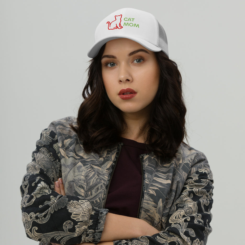 BaseCap weiss front getragen Dame CatMom