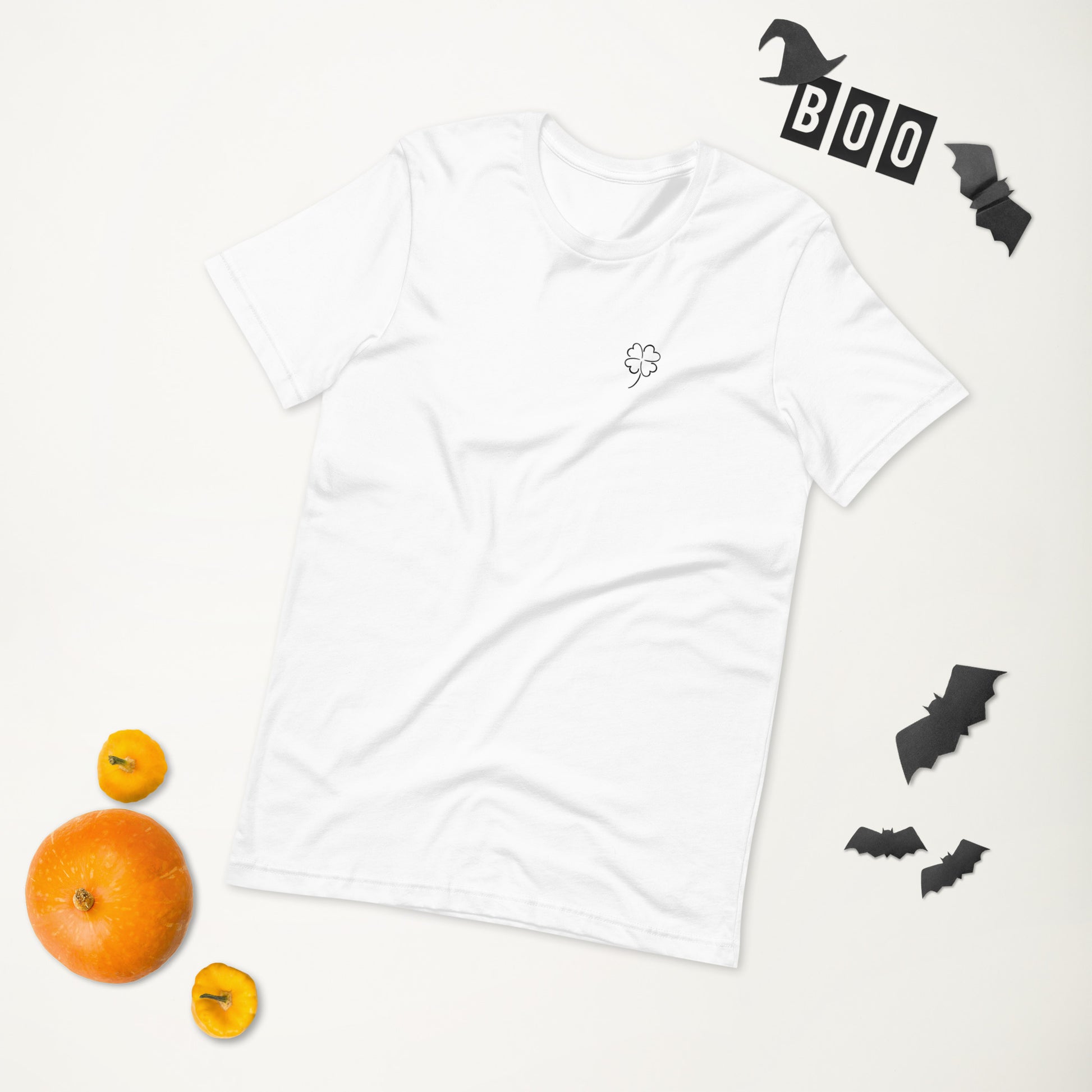 T-Shirt Kleeblatt Grafik weiß, Produkt Mockup