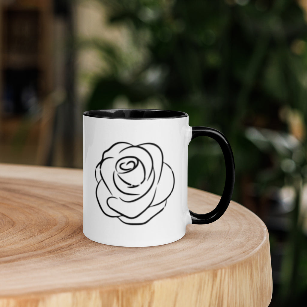 Tasse auf Holztisch, Produkt Mockup