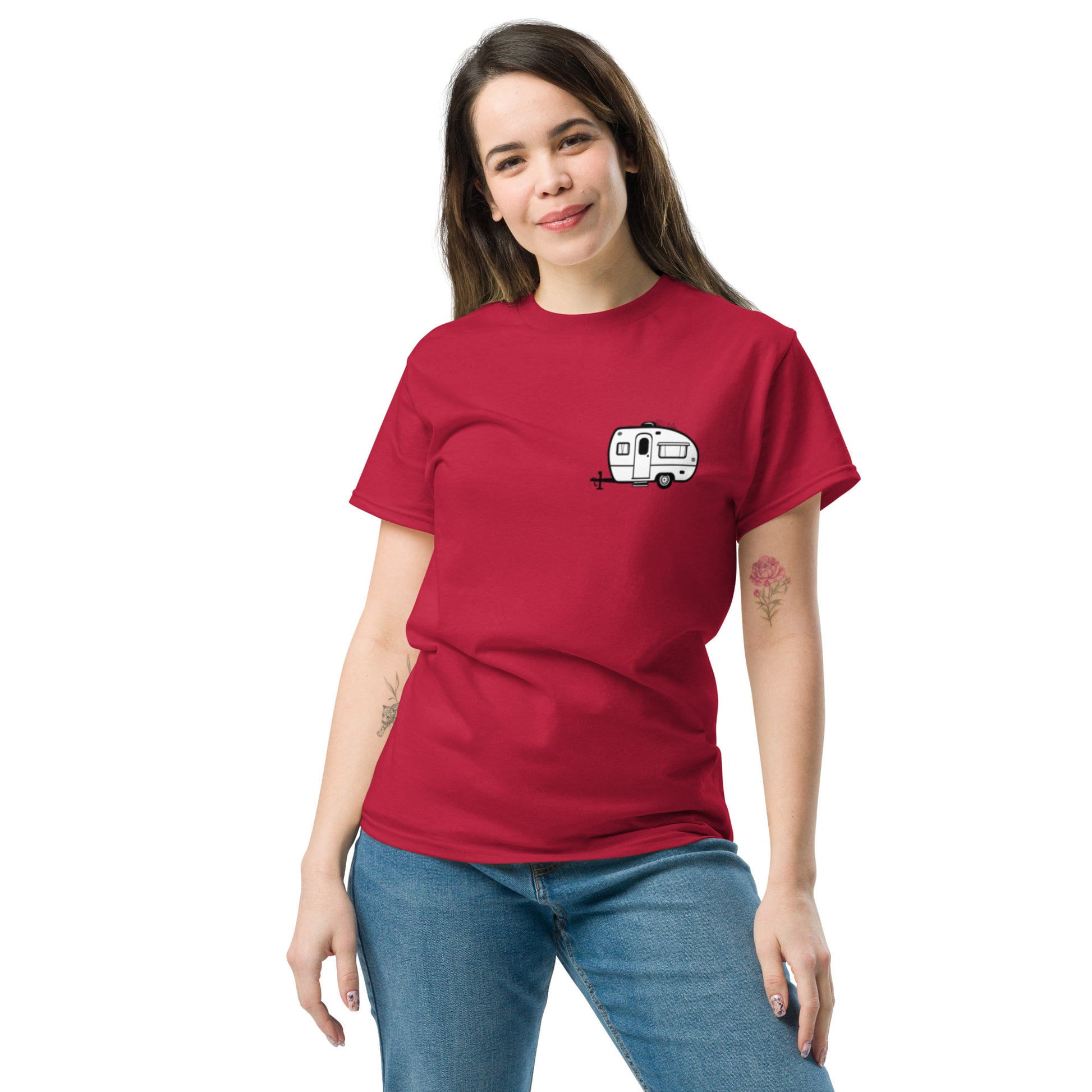 t-shirt cardinal Wohnwagen, getragen von Frau