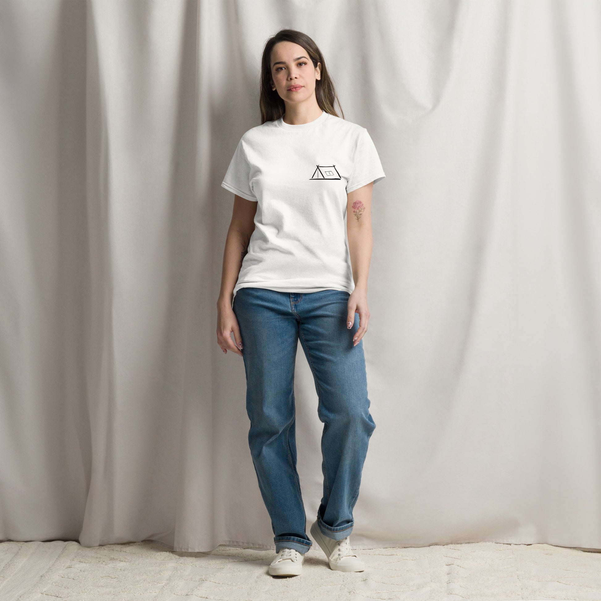 t-shirt weiss Zelt, getragen von Frau